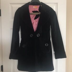 Velvet like jacket/light coat